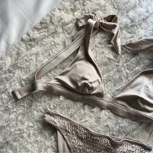 🛒 3/$15 - Textured Shine Tie Top Bikini